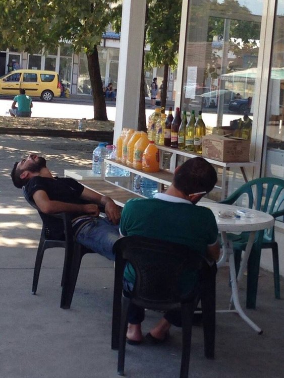 България буферна зона за мигрантите? Харманли ще е клоаката 