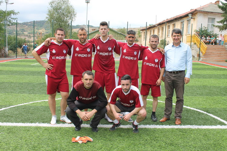 Оспорвани битки на футболния турнир в Боровица