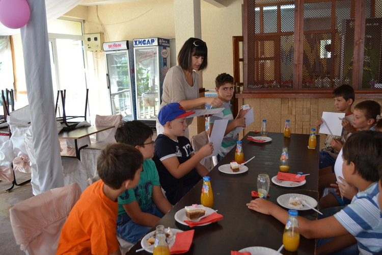 „Плувно лято 2016“ в Момчилград беше закрито с много емоции и настроение