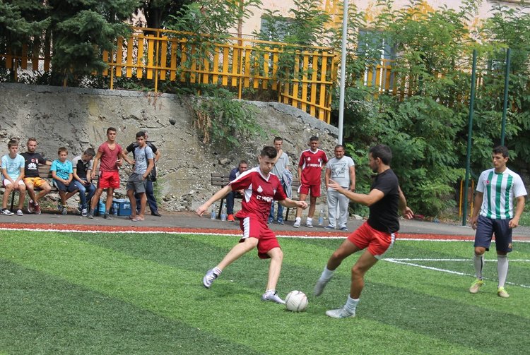 Оспорвани битки на футболния турнир в Боровица