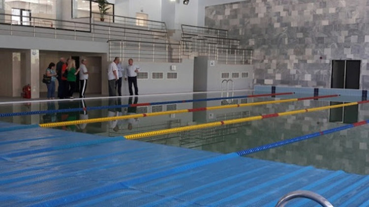 Кметът предлага нови 10 щата за плувния басейн в Смолян