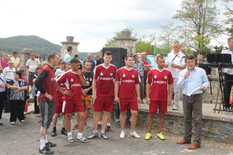 Оспорвани битки на футболния турнир в Боровица