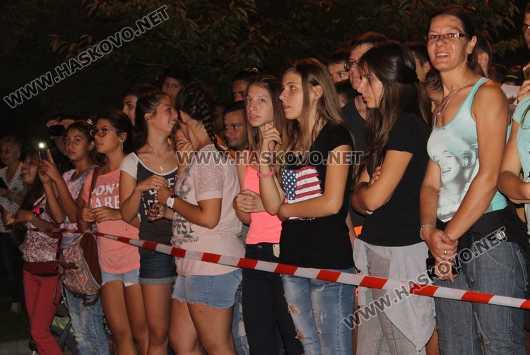 Десислава: Димитровград е рокаджийски град!