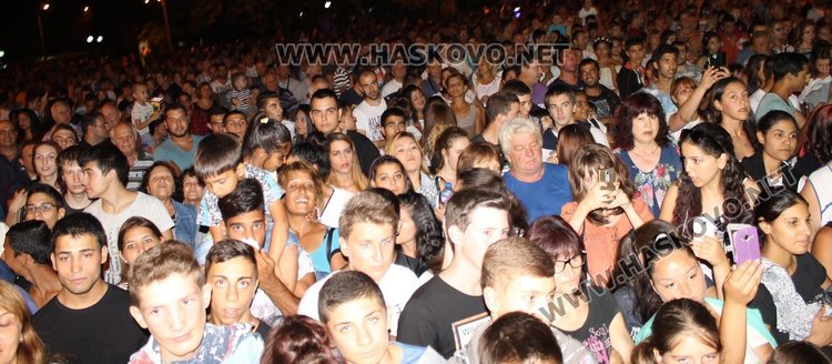 Десислава: Димитровград е рокаджийски град!