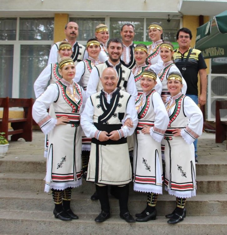 ниТанцьорите от "Плетеница" са участвали и в Националния тракийски събор "Богородична стъпка" в Старозагорски минерални бани