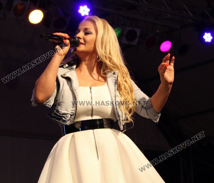 Десислава: Димитровград е рокаджийски град!