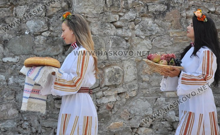 Легендата за нимфите пресъздадоха край Каснаково