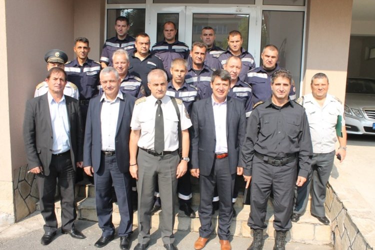 Румяна Бъчварова награди пожарникари от Ардино за себеотрицание