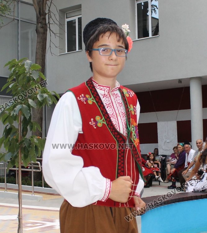 Мъжка празнична носия