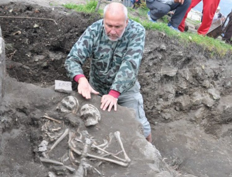 Божидар Димитров и Николай Овчаров си мерят базиликите