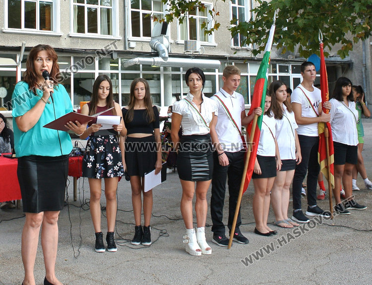 284 прекрачиха прага на Спортното, 24 нови малки надежди