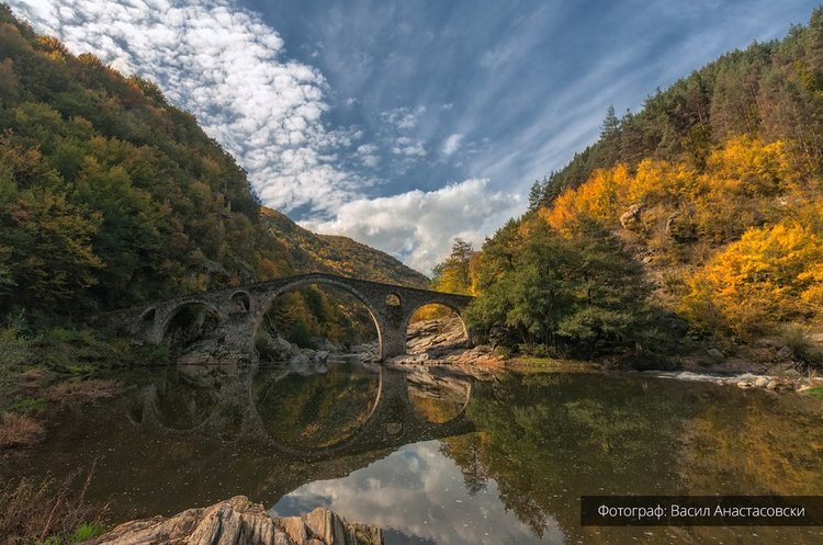 Фотограф от Димитровград лектор на пленер в Кърджали