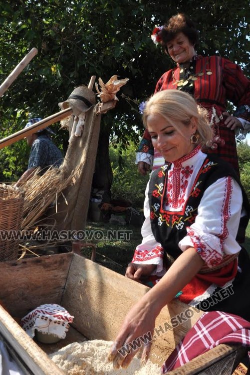 Легендата за нимфите пресъздадоха край Каснаково