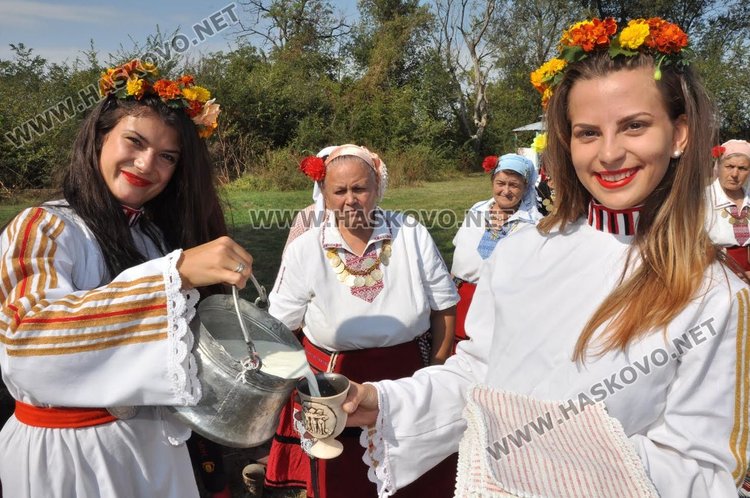 "Извор на живот" бе надслова на събитието, организирано днес на Светилището на нимфите и Афродита край димитровградското село Каснаково