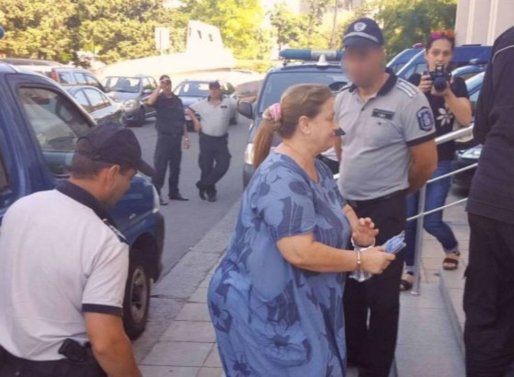 Учителката, обвинена в убийство на мъжа си, го държала като затворник