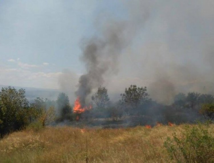 Опасност от пожари в 6 области в страната