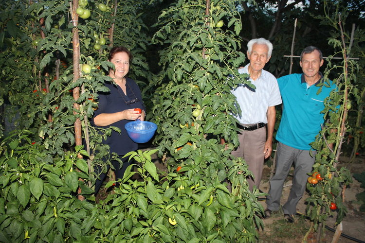 Бай Енвер от Рани лист: С пари можеш да купиш всичко, но чистият въздух тук никой не може да го закупи