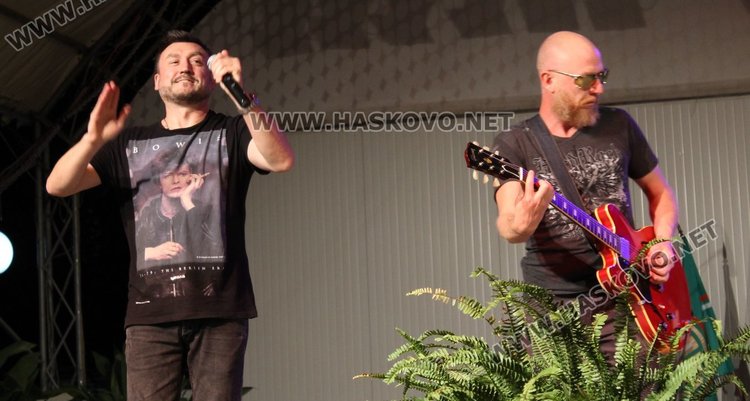 "Легендите" пяха за 69-ия рожден ден на Димитровград