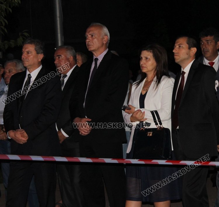 "Легендите" пяха за 69-ия рожден ден на Димитровград