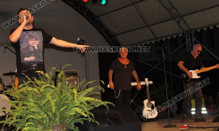 "Легендите" пяха за 69-ия рожден ден на Димитровград