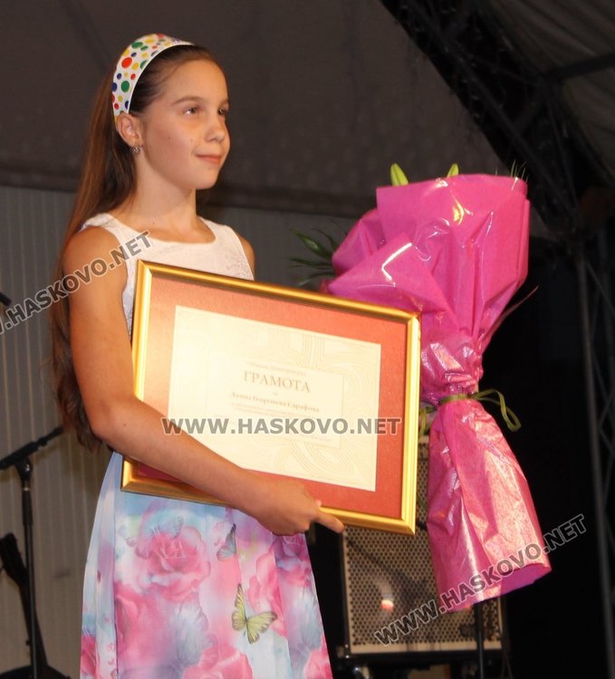 10 деца и младежи получиха отличия за празника на Димитровград