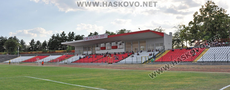 Отново футбол на „Ямача”, 6 гола в първото дерби