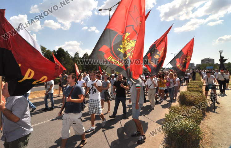 Бунт срещу мигрантите в Харманли: Това е организирано нашествие. Да спрем ислямизацията! 