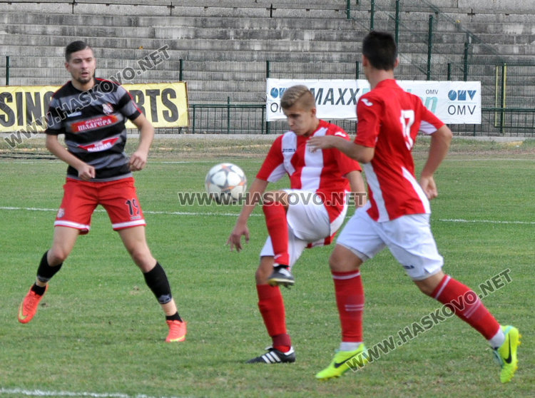 Отново футбол на „Ямача”, 6 гола в първото дерби