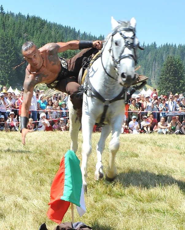 Духът на Аспаруховите българи възкръсва в Кенана