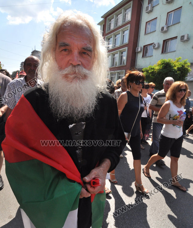 Бунт срещу мигрантите в Харманли: Това е организирано нашествие. Да спрем ислямизацията! 