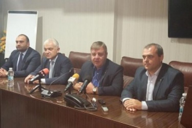 Каракачанов: Държавата да отпусне пари за довършване на оградата по границата