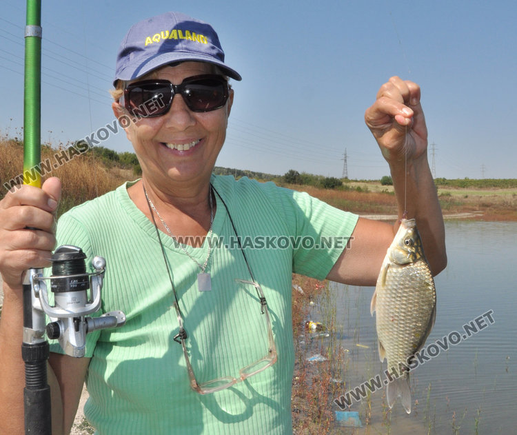 Уляна бе сред малцината късметлии днес, макар и със скромна каракуда
