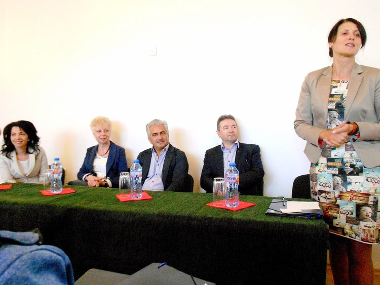 Нова магистърска програма "Данъчен и митнически контрол" стартира ВСУ "Черноризец Храбър" в Смолян