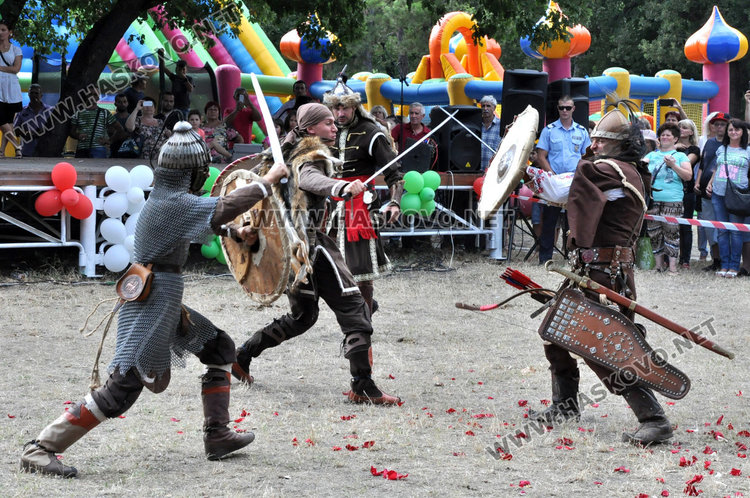 Духът на прабългарите възкръсна зрелищно в Кенана (видео)