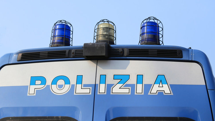 Непълнолетни вдигнаха бунт в италиански затвор