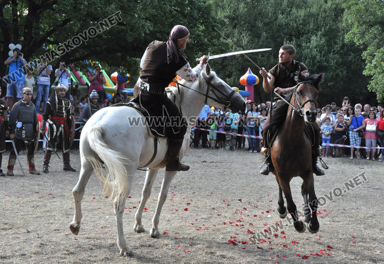 Духът на прабългарите възкръсна зрелищно в Кенана (видео)