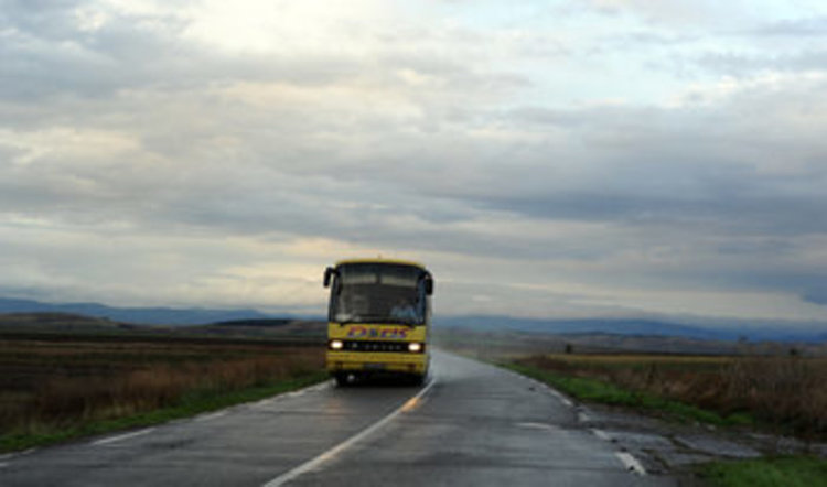 Молдовски автобус изгоря край Симитли, няма жертви