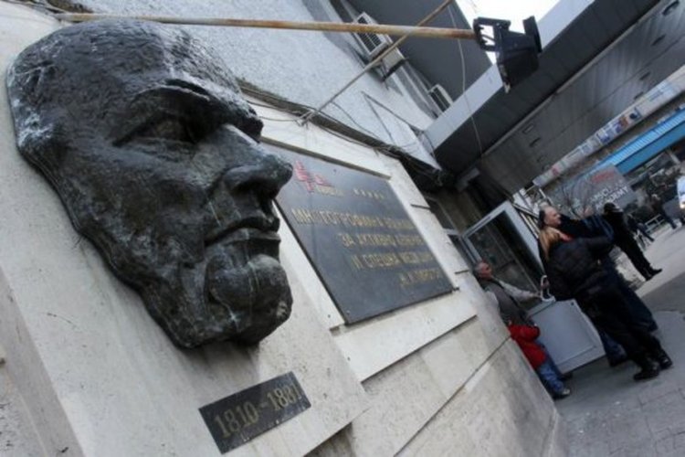 Един загинал и четирима ранени при катастрофа край Пасарел