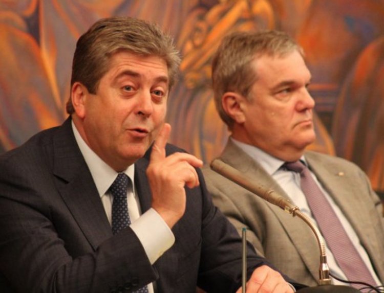 Коалиционният партньор АБВ заговори за вот на недоверие