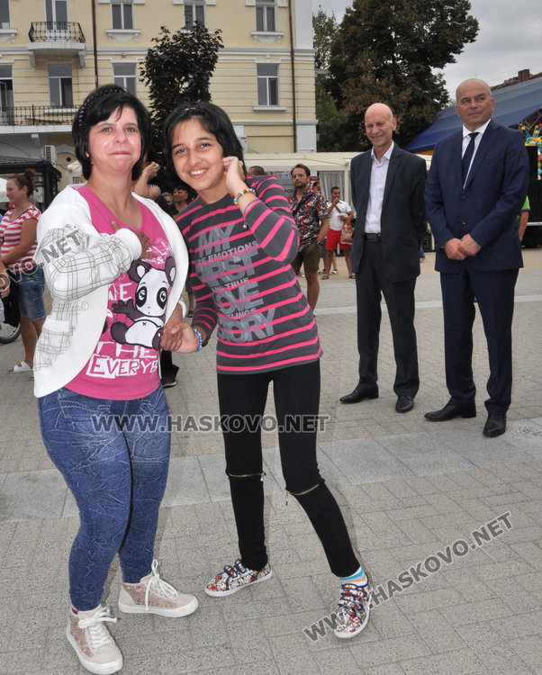 Хора с увреждания демонстрираха воля за спорт на площада