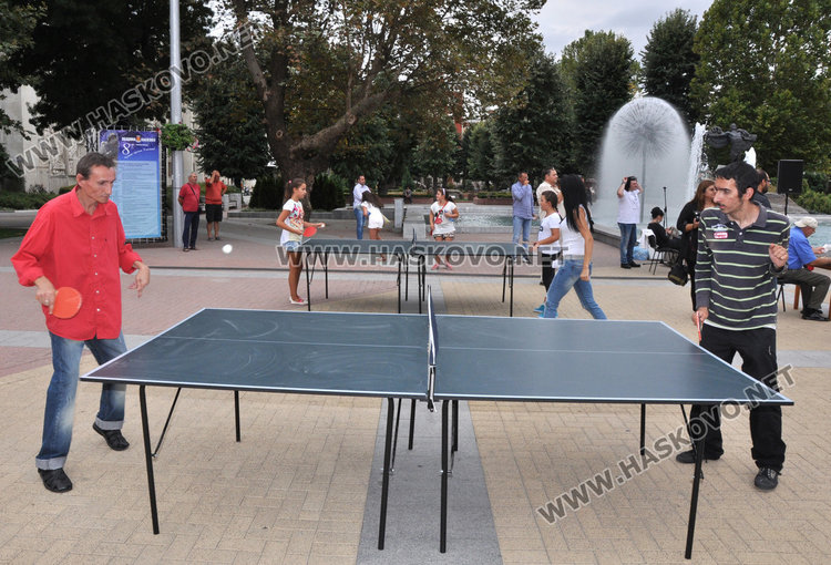 Хора с увреждания демонстрираха воля за спорт на площада