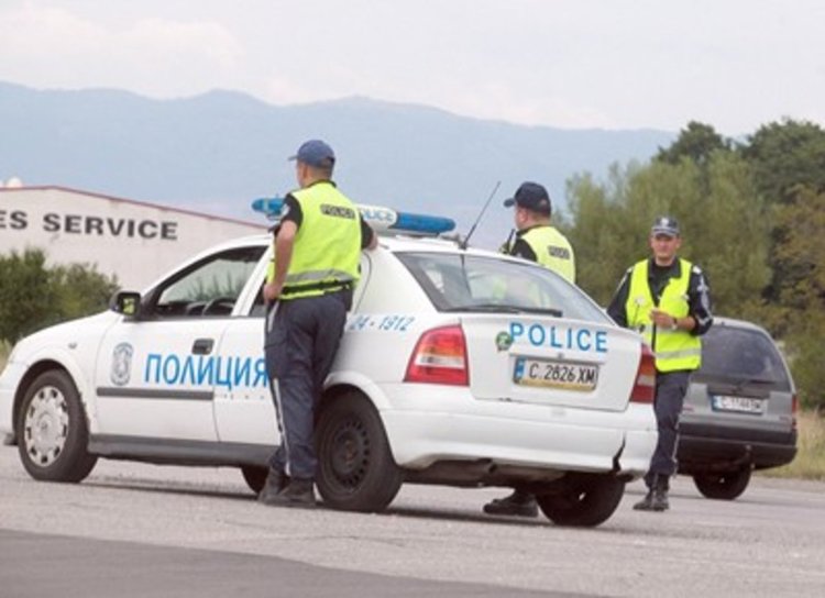 Яки проверки на Полицията, съставени 151 акта и 416 фиша