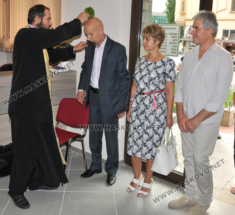 От днес ни обслужват на едно гише в общината