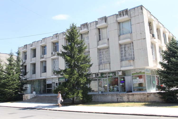 Свободни места за преподаватели обяви Бюрото по труда