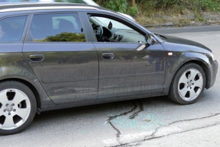 Задържаха двама автокрадци след зрелищна гонка