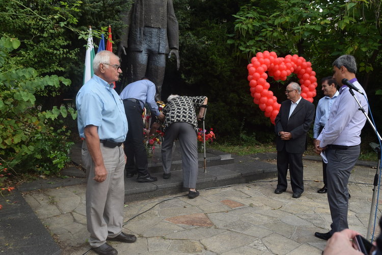 БСП решава за вицепрезидент в събота,чества Девети в Кърджали