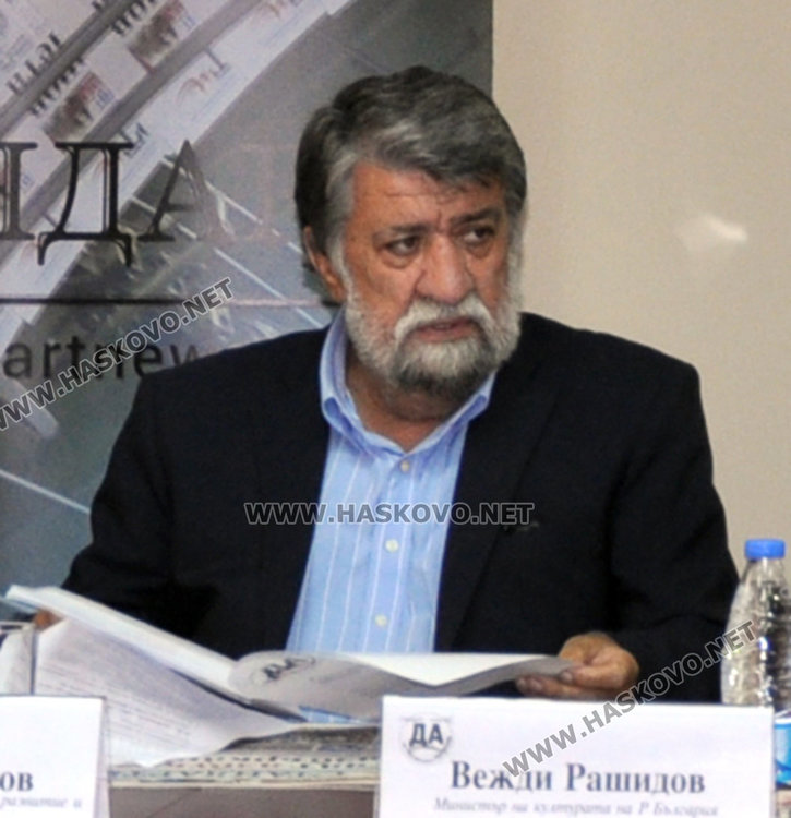 Вежди Рашидов обеща 300 бона за Александровската гробница