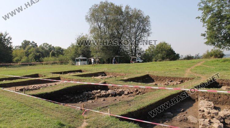 Финансиране на разкопките край Светилището на нимфите обеща министър Вежди Рашидов