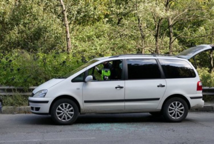 Задържаха двама автокрадци след зрелищна гонка