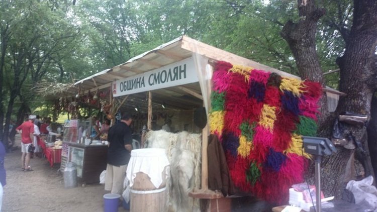 Гости и участници в "Скариада" опитаха вкусни родопски специалитети